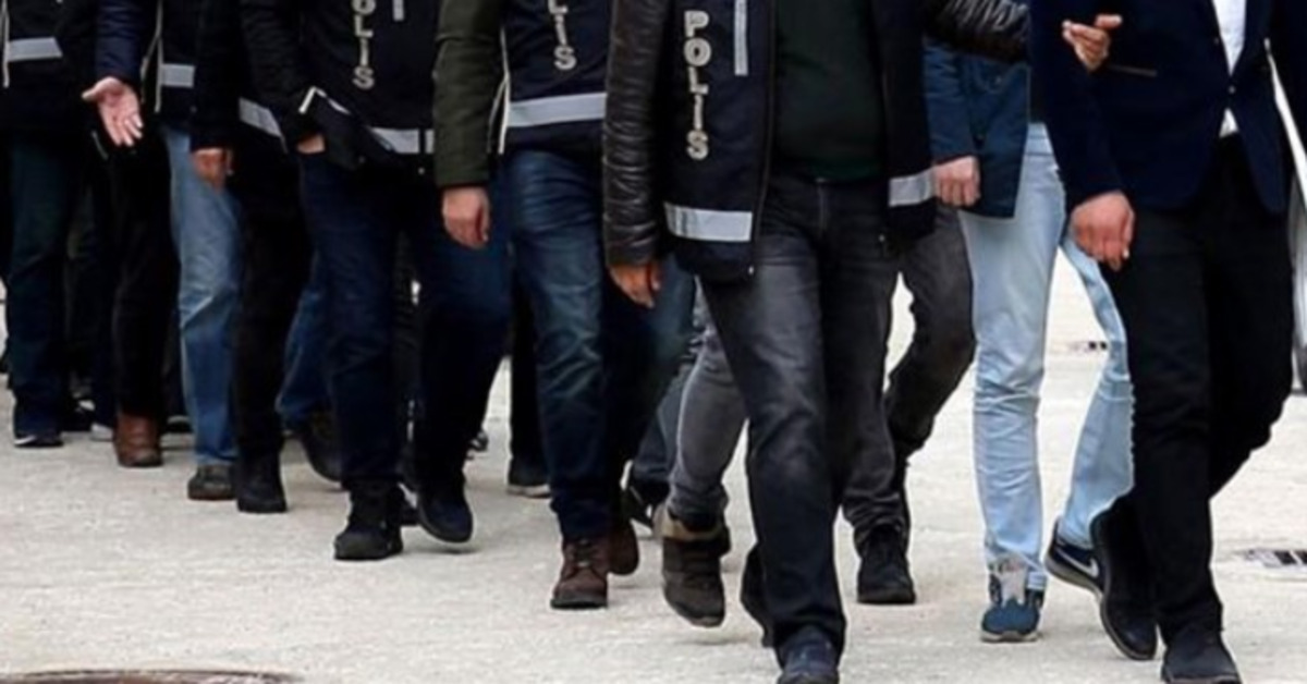 İstanbul’da 17 FETÖ şüphelisi tutuklandı