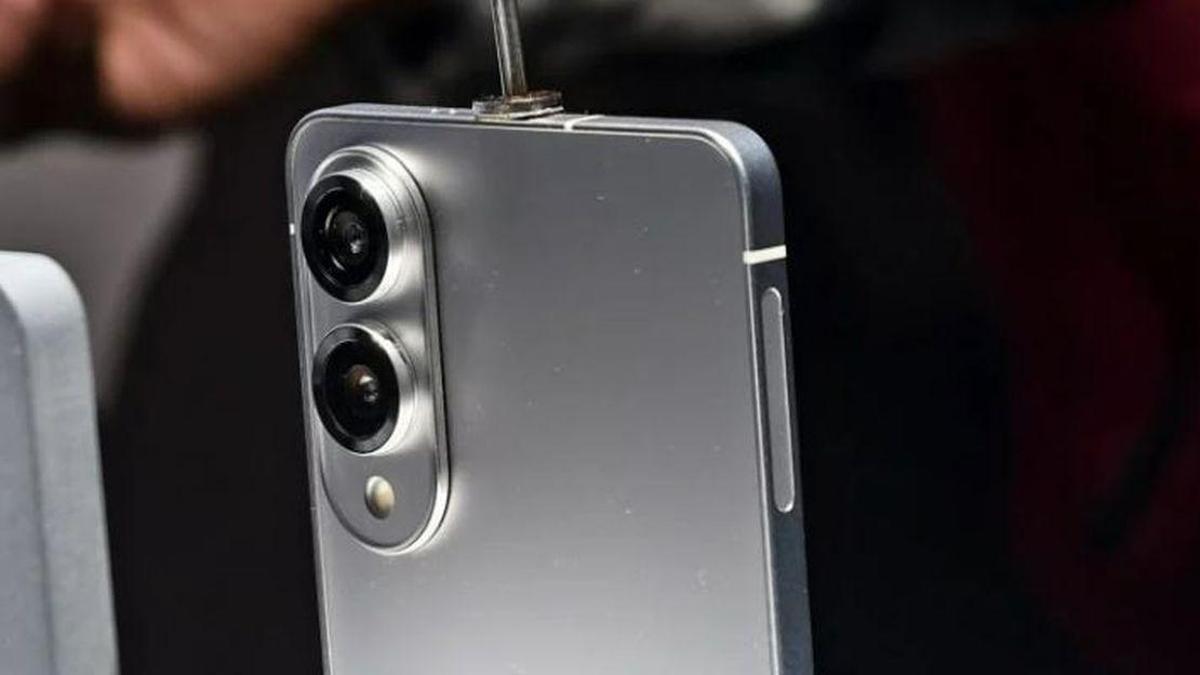 Galaxy S25 Edge’in sızıntıları devam ediyor