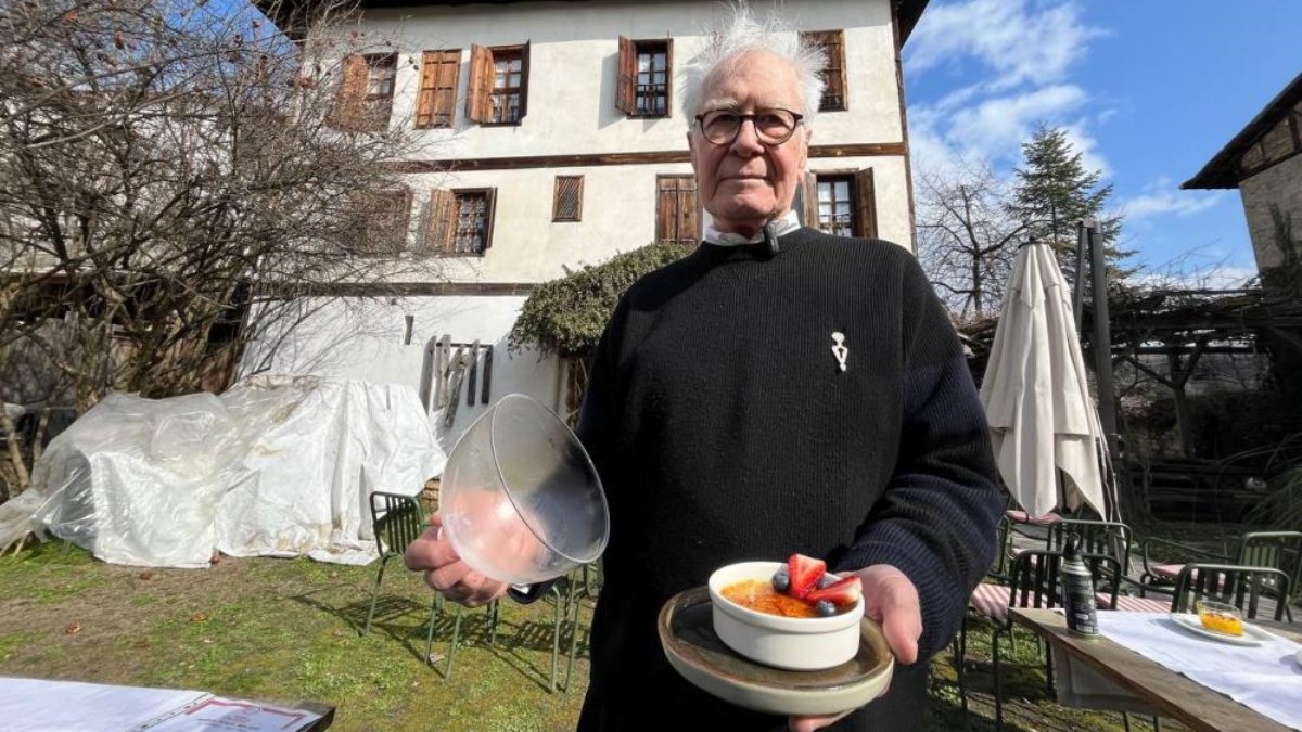 Karabük’te dünyanın en pahalı baharatı safran ile yaptığı tatlıyı tescilletti